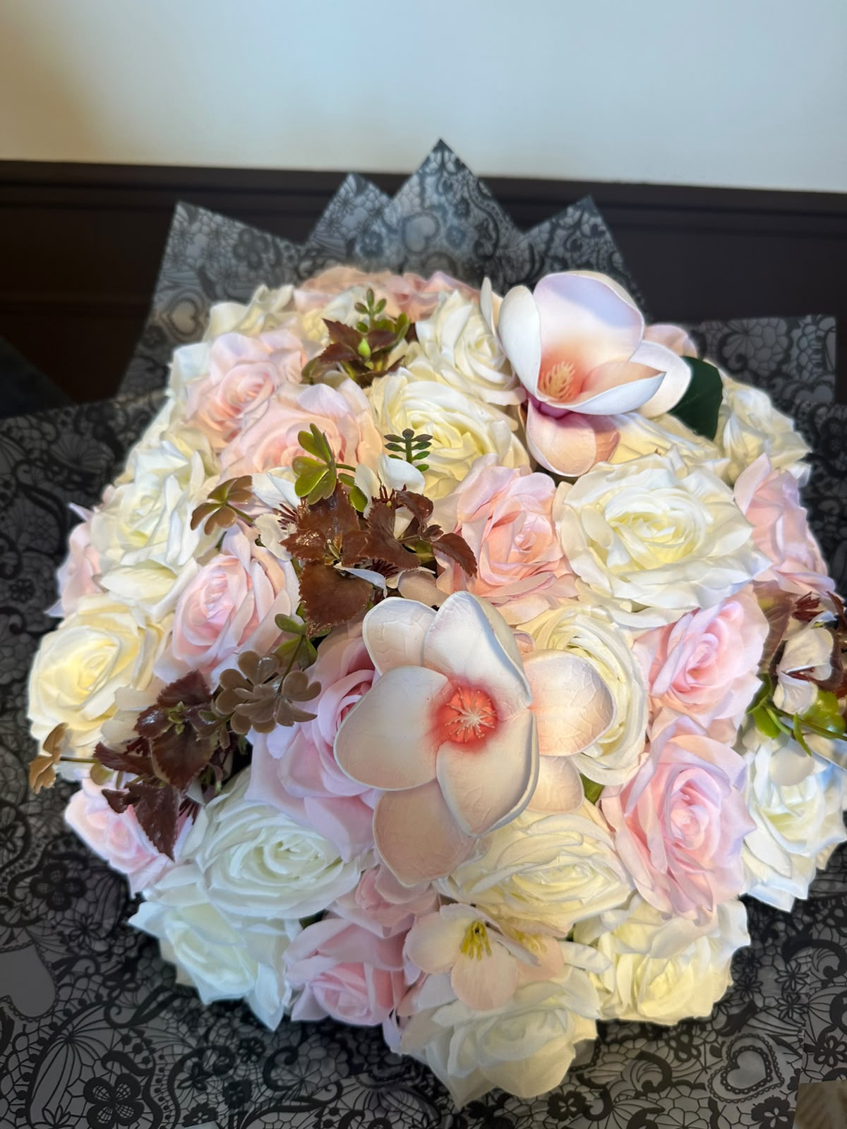 Yorkshire Pink&Black Buket