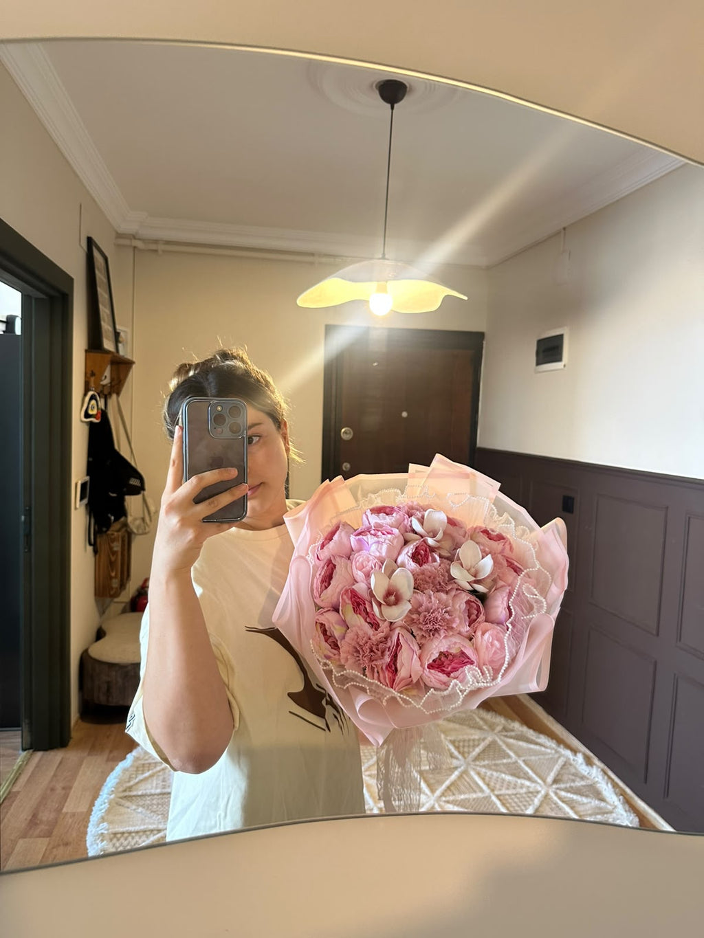 Pomeranian Fuchsia Buket